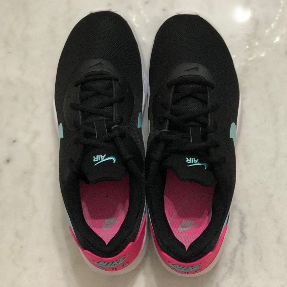 ❌SOLD❌ Nike Womens Air Max Oketo - Picture 5 of 6